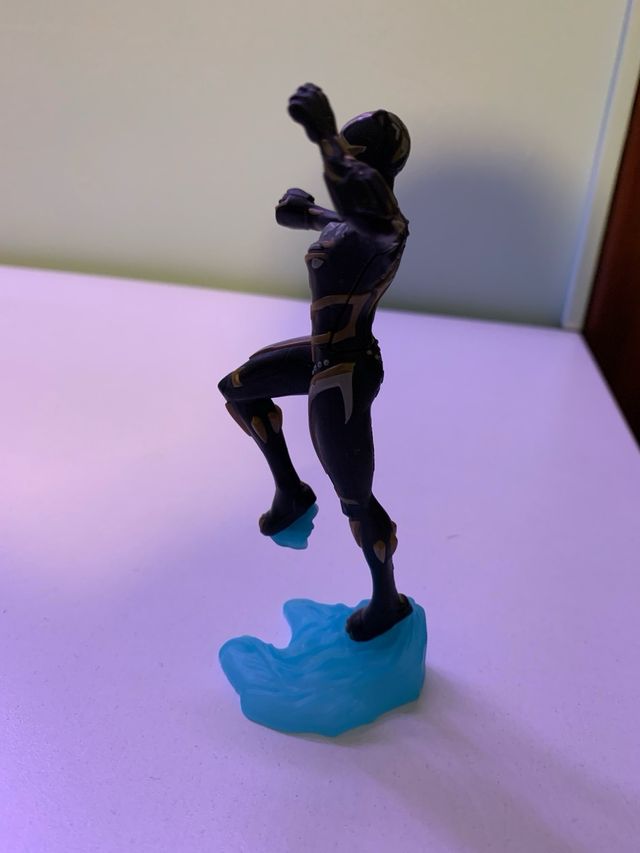 Black Panther statuetta giocattolo