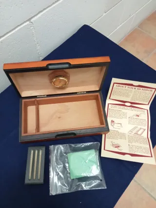 Humidor de madera para puros