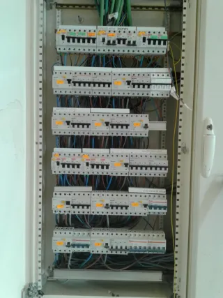 electricista low cost