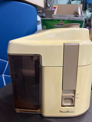 Licuadora Moulinex Beige