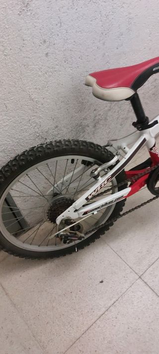 Bicicleta Infantil WRG CONOR 206 Roja