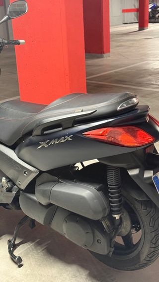 Yamaha X-Max 250cc