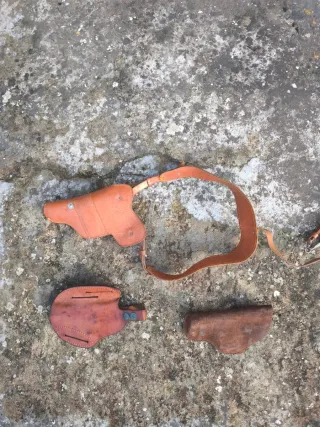 Pistoleras de Piel antiguas.
