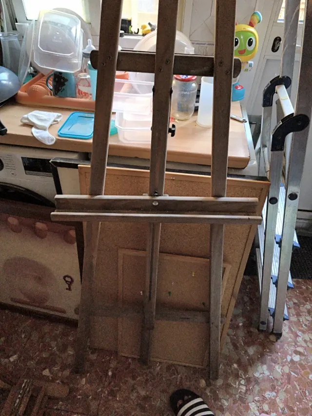 Caballete de madera para pintar