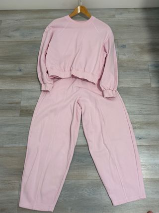 Conjunto chándal rosa