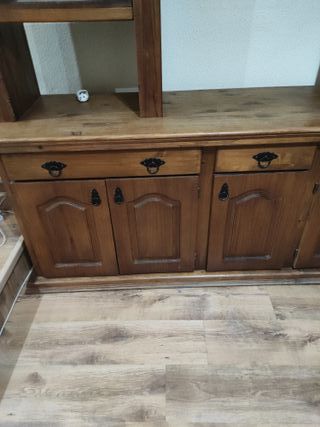 Mueble de salón rústico de madera