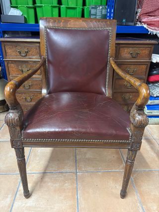 Mesa Escritorio, silla y lámpara despacho antiguos