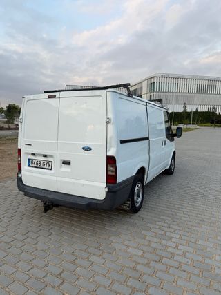 Ford Transit 2010