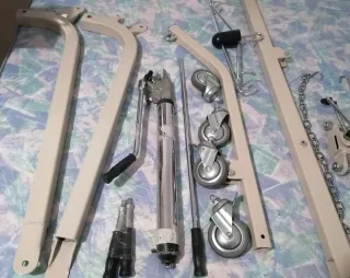 Grúa hidraulica para traslado de pacientes

