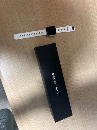 Apple Watch Nike Series 4 LTE