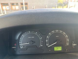 Land Rover Discovery td5  2003