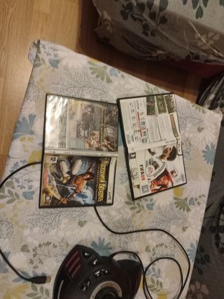 Joystick Thrustmaster + 2 Juegos PC