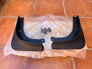 Aletas guardabarros delanteras de Tesla Model 3