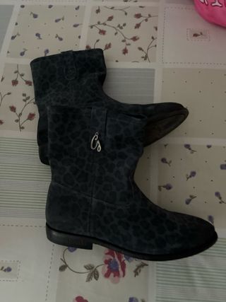 Botines Guess grises talla 38