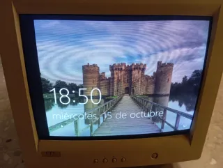 Pantalla Ordenador Vintage CTX Beige