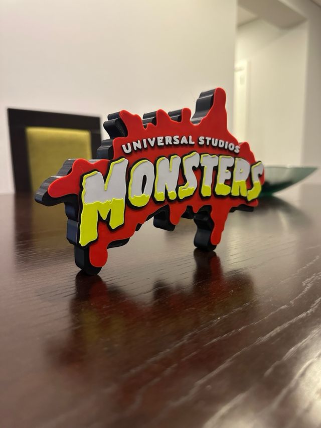 Logo Universal Studios Monsters 3D