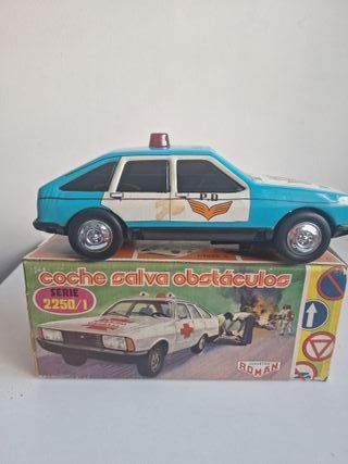 Coche Roman salva obstáculos