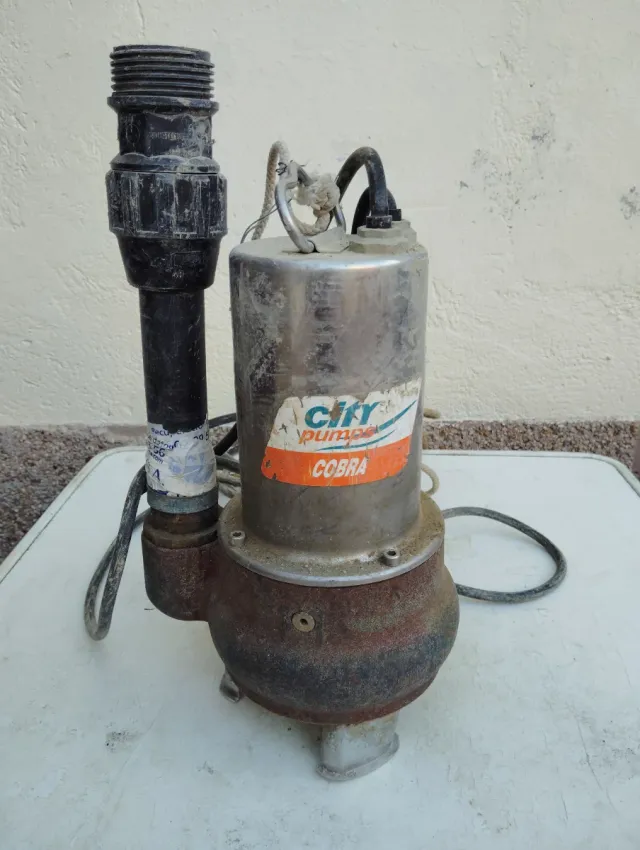 Bomba de agua achique City Cobra