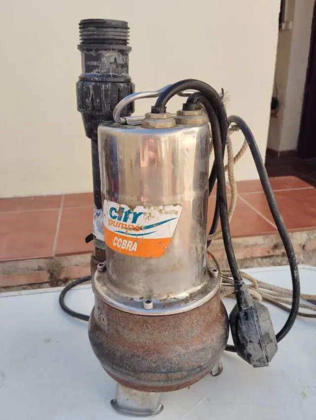 Bomba de agua achique City Cobra