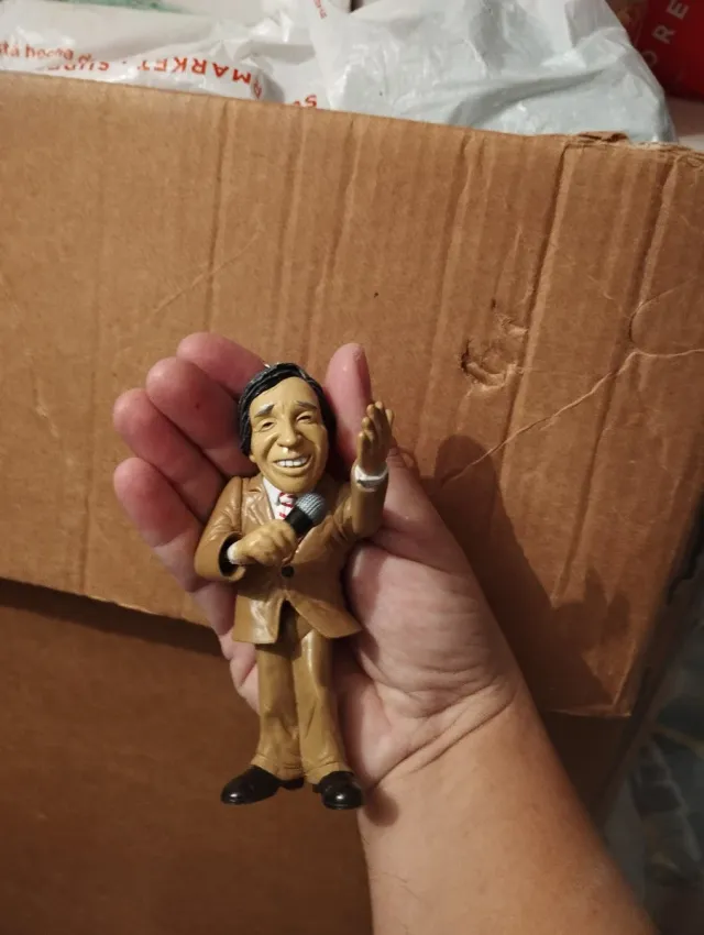 Bambola che canta Fary