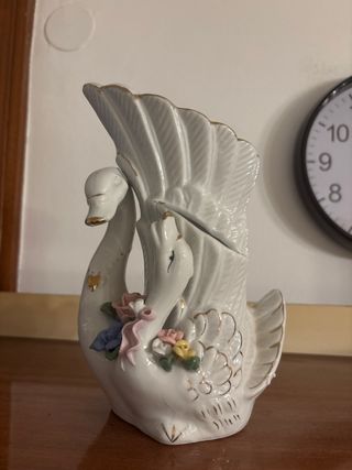 Jarrón Cisne Porcelana Blanco y Dorado