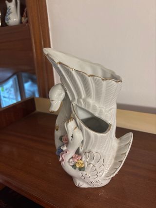 Jarrón Cisne Porcelana Blanco y Dorado
