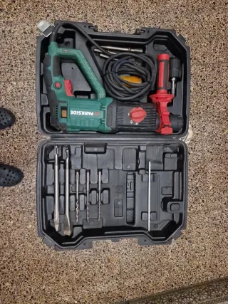 3 Herramientas Eléctricas Parkside
Martillo cincel