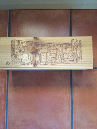 Caja Vino Vega Sicilia Magnum 2004