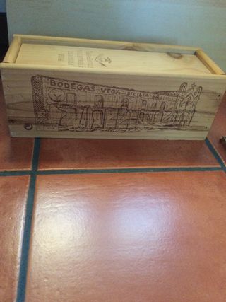 Caja Vino Vega Sicilia Magnum 2004