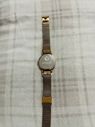 Reloj Versus Versace Dorado