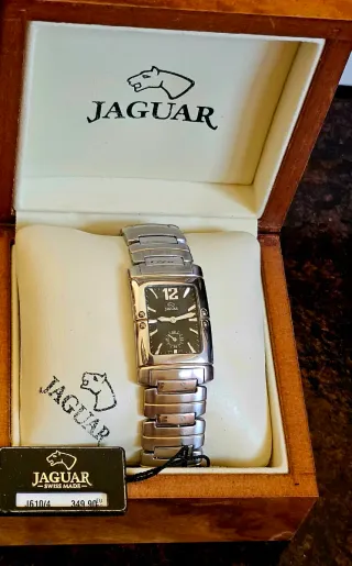 Reloj Jaguar Caballero acero  y oro, SWISS MADE.