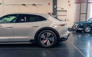 Porsche Taycan 4 Cross Turismo 100% Eléctrico