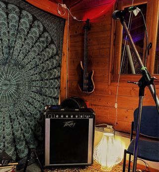 Sala de Ensayo con Capacidad de Grabación.