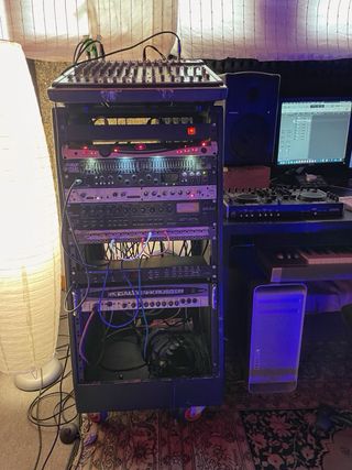 Sala de Ensayo con Capacidad de Grabación.