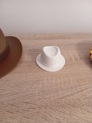 Sombreros para muñecas