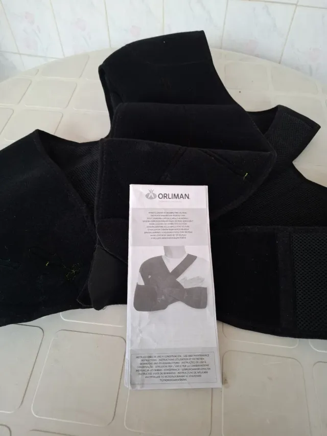 Inmovilizador de Hombro Negro