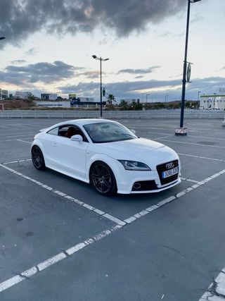 Audi TT 2011