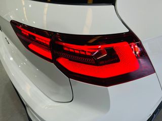 Volkswagen Golf 8 R 2021 320cv DSG