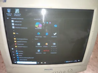 Pantalla ordenador Philips vintage beige