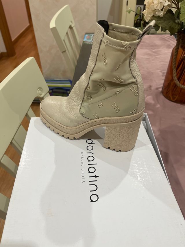 Botín Doralatina Beige Talla 39