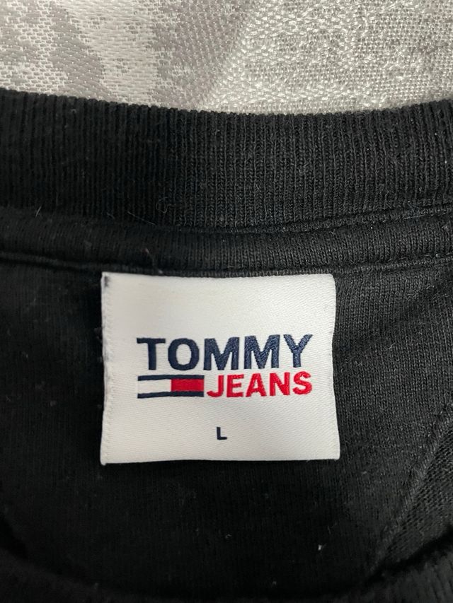 Camiseta Tommy Jeans Negra Talla L