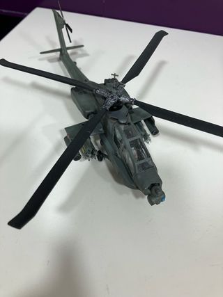 Maqueta Helicóptero Apache AH-64 Escala 1/72