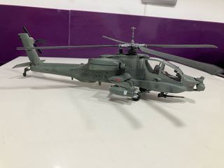 Maqueta Helicóptero Apache AH-64 Escala 1/72