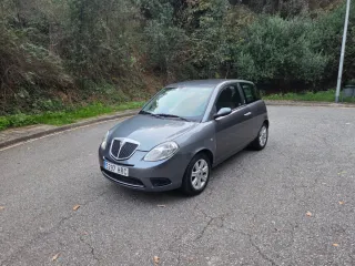 FIAT ypsilon 2007 etiqueta medioambiental B