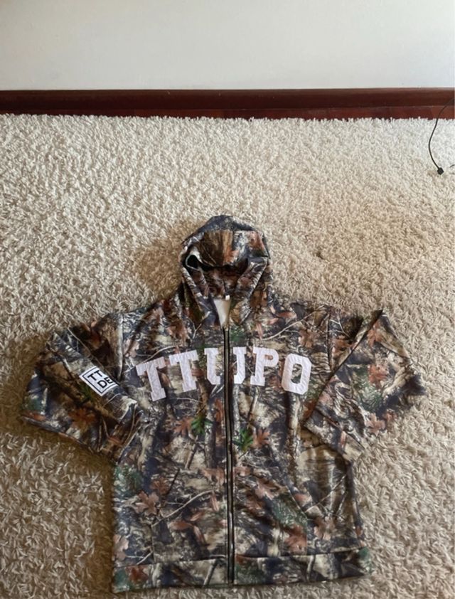 camo zip hoodie