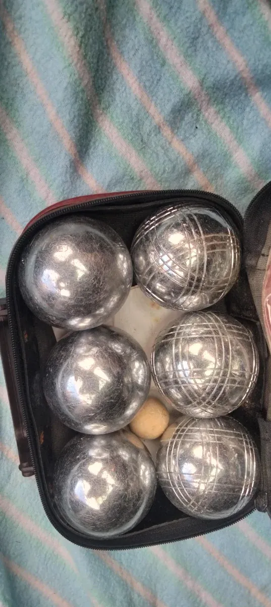 Bolas de petanca metálicas