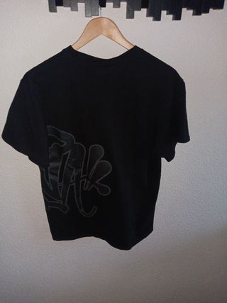 Camiseta Sina World Negra