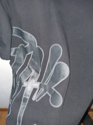 Camiseta Sina World Negra