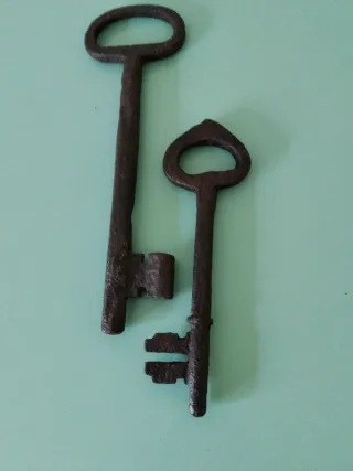 Chiavi antiche in ferro battuto,Italiane.