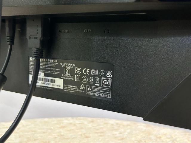 MSI G2422 23.8" LED IPS FullHD 170Hz FreeSync Leer